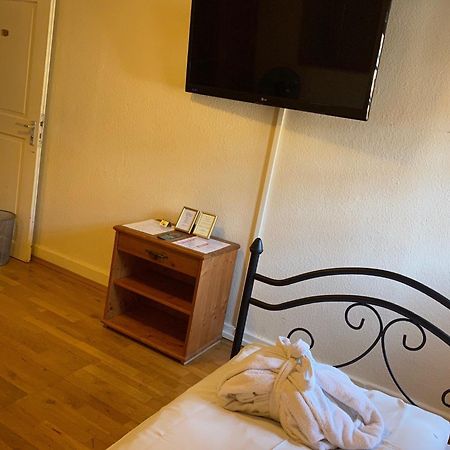 Hotel Gasthaus Schuetzen فرايبورغ الغرفة الصورة