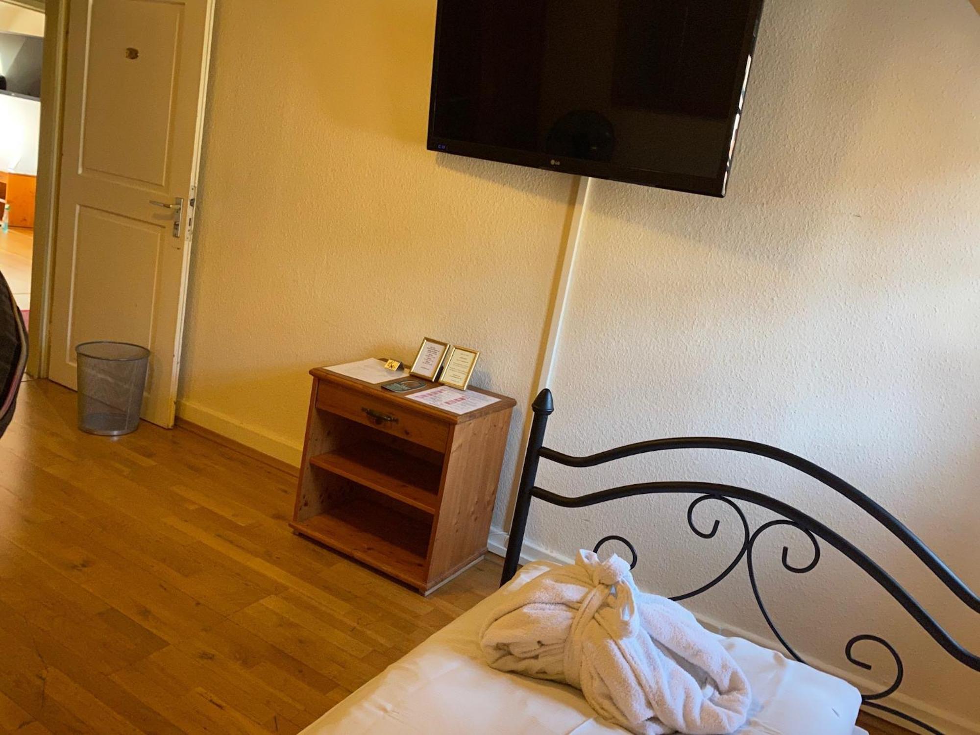Hotel Gasthaus Schuetzen فرايبورغ الغرفة الصورة